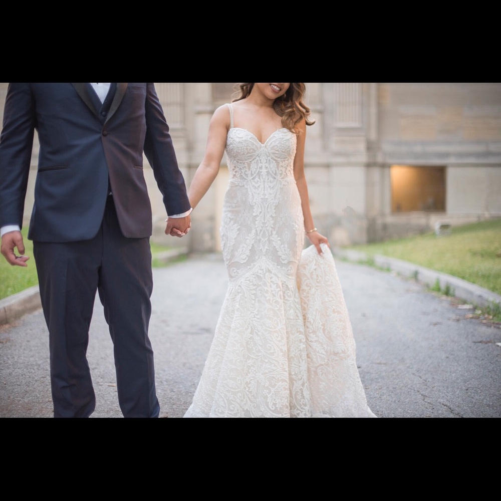 Berta (15-110) wedding dress